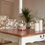 Daire Giovanna's Lux Apartment, By Zantewize Zakintos