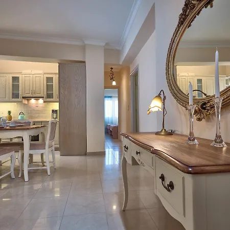 Apartamento Giovanna's Lux Apartment, By Zantewize *